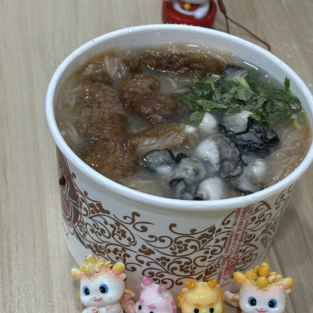 東區（老王記）大腸麵線.肉羹和滷大腸.非吃不可