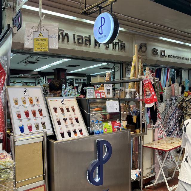 방콕 차이나타운의 대형 로컬 시장, Sampheng Market
