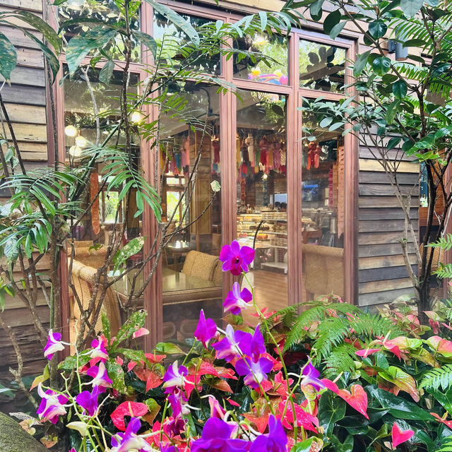 Beautiful Stunning Lalitta Cafe in Chiang Rai 