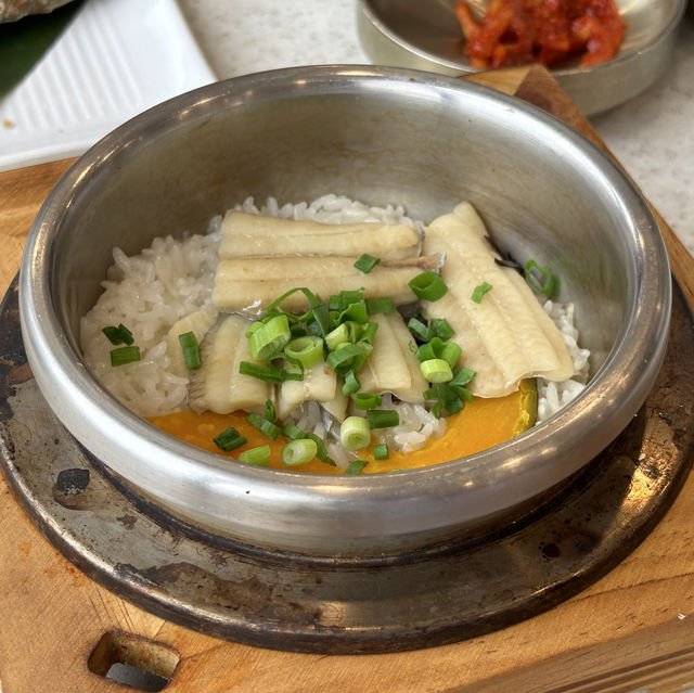 통갈치조림이 맛있는 제주 궁서체