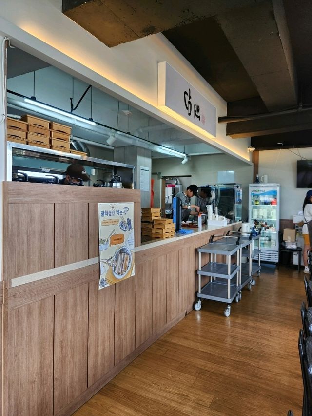 제주 갈치먹으면서 데이트하세요! 담백 함덕점