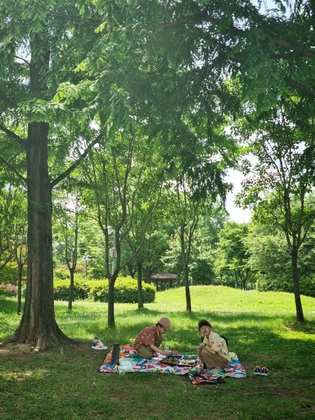 도심 한가운데에 위치한 봄소풍 스팟