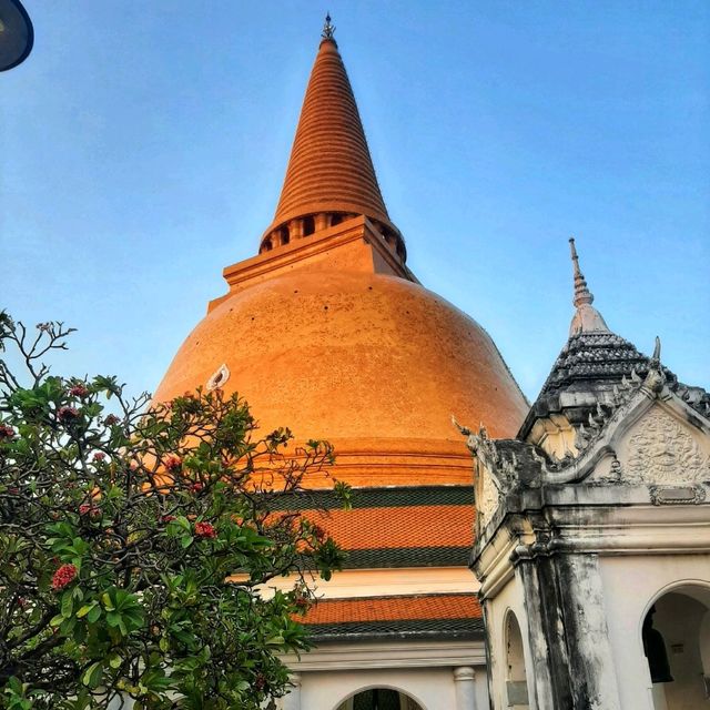 พระปฐมเจดีย์ มหาธาตุหลวงแห่งสุวรรณภูมิ