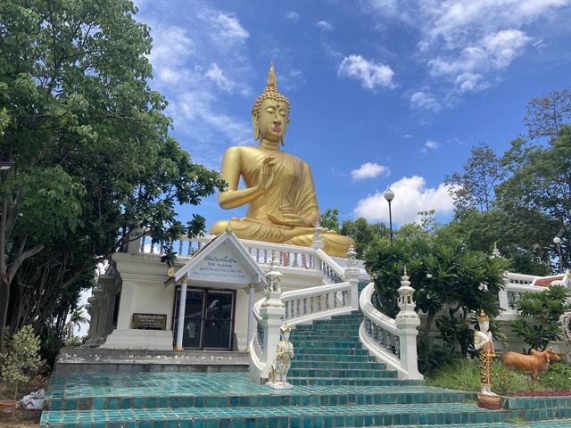 วัดพระธาตุดอยสะเก็ด