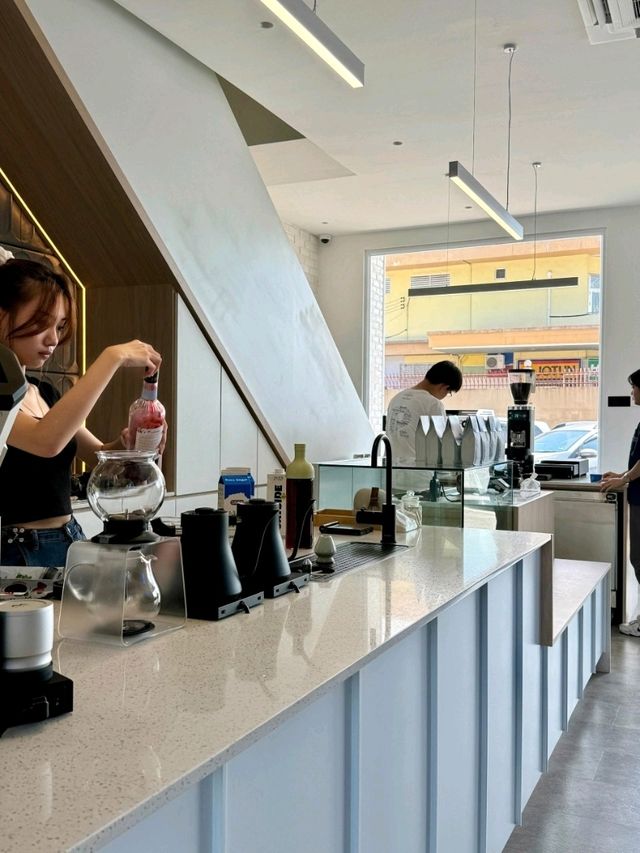Blue Cottage Coffee, Miri