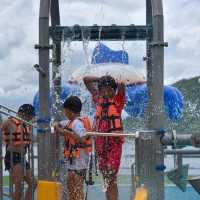 อนันตาริเวอร์ฮิลส์รีสอร์ท จ.กาญจนบุรี เล่นน้ำนอนแพ