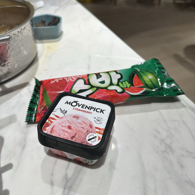 浪漫粉紅櫻花．台式任食火鍋