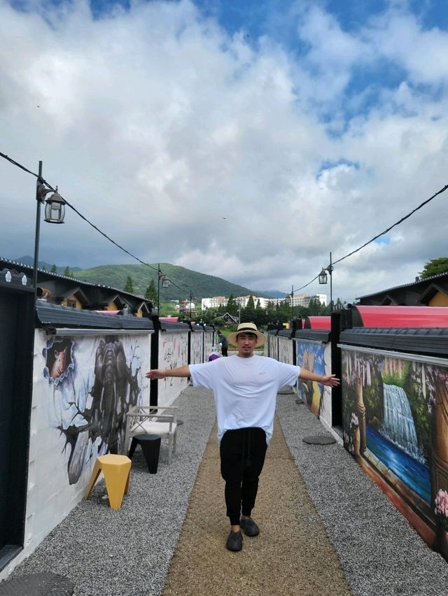 카라반과 온돌방이 있는 예산호텔