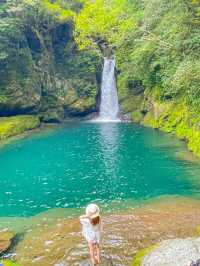 【高知 にこ淵】神秘的なブルーの滝壺が凄い!!これが噂の仁淀ブルー💙