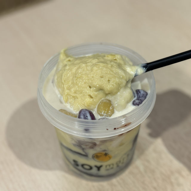 豆乳狂人期間限定嘅榴槤糖水😍太狂了😱😱😱