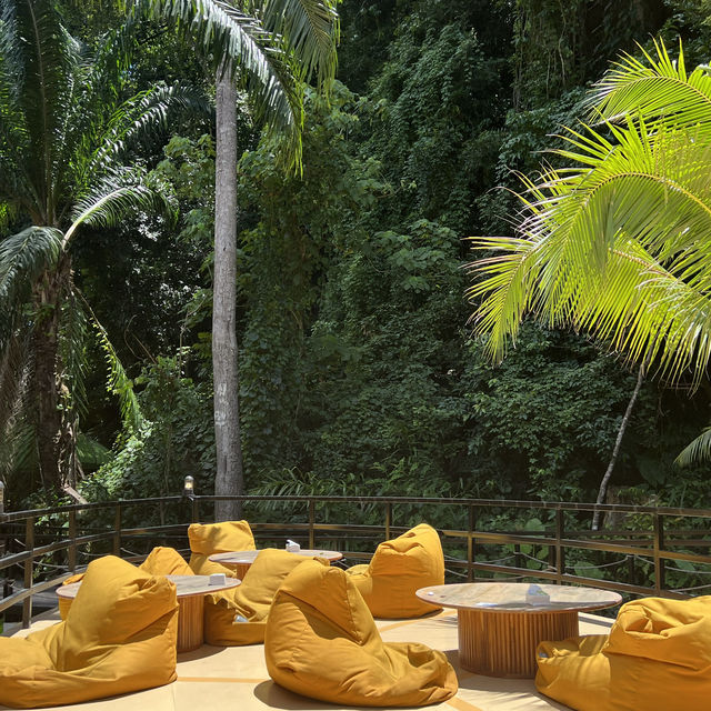 Baan Chang Cafe’ at Krabi🐘☕️🌿🌴🌴