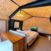 ที่พักเขาใหญ่สไตล์Glamping อาณาจักรพูลวิลล่า