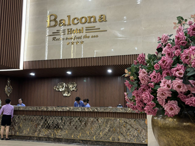 ［Balcona Hotel Da Nang］峴港優質酒店，坐擁180度美溪沙灘海景