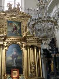 Heart of History: Uncover Chopin, Papal Legacy, and Baroque Beauty at Warsaw’s Holy Cross Church