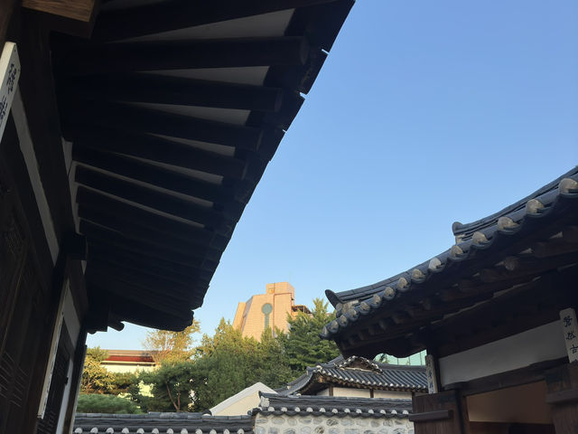 Tranquility of Namsangol Hanok Village in the heart of Seoul