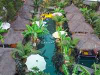 คาเฟ่พัทยา ในร่องสวนริมน้ำ
