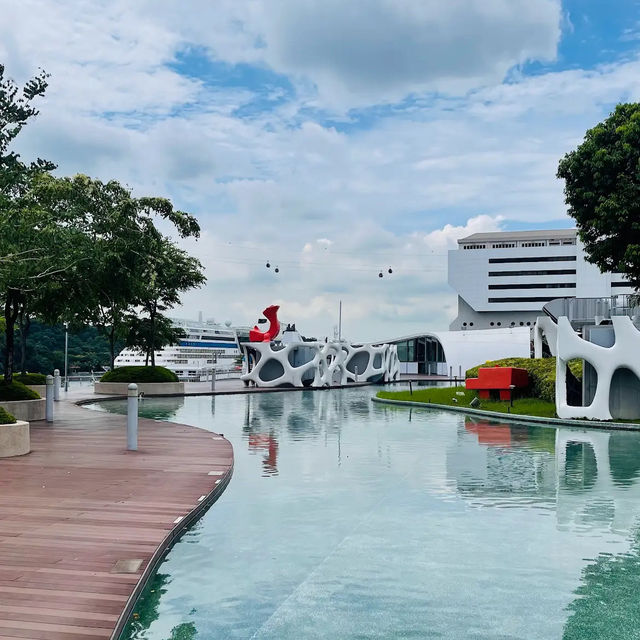VivoCity: A Shopper's Paradise by the Sea