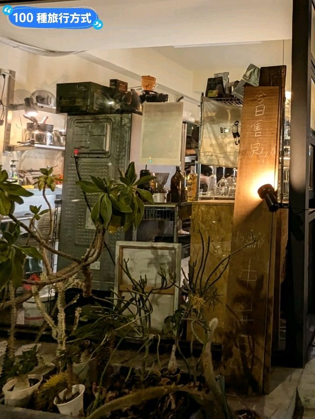 台南人氣千層蛋糕，若不預訂現場有位也吃不到：小滿