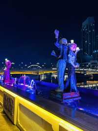 Downtown lovers' esplanade 