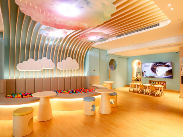 Novotel Living Bangkok Sukhumvit Legacy