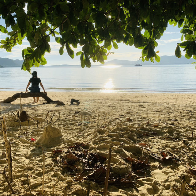 หาดชะนา ภูเก็ต