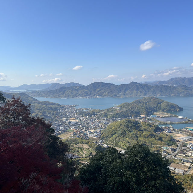【広島県】因島の白滝山展望台で楽しむ紅葉と瀬戸内の絶景
