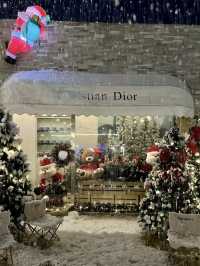 Tinsel, Tartans, and Treats: Edinburgh’s Enchanting Christmas Market