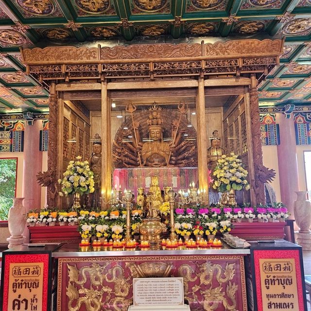 วัดเล่งเน่ยยี่  บางบัวทอง