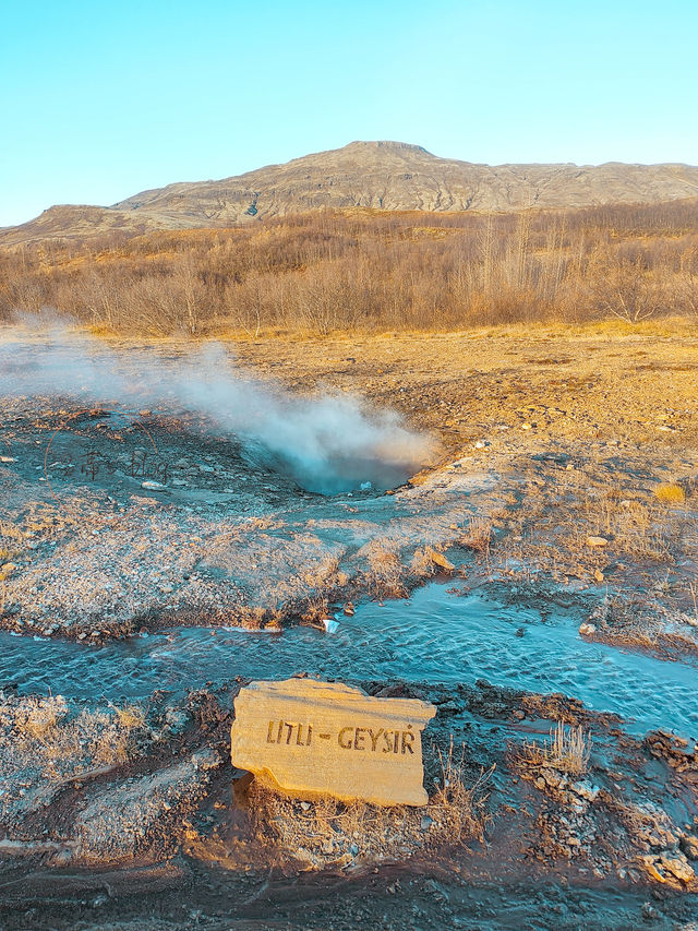 冰島黃金圈景點｜Strokkur Geysir史托克間歇泉，每10分鐘噴發一次