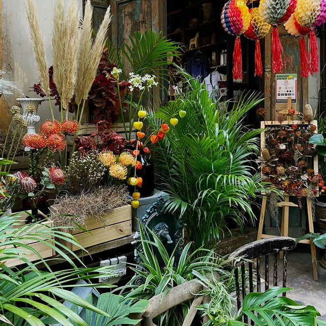 Hidden Blossoms at Wallflowers Cafe