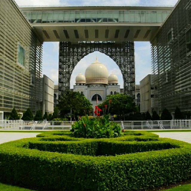THE FAMOUS STEEL MOSQUE.