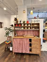 ์ ์ฃผํ์ฅ๋ง์์ ์์นํ ๊ฐ์ฑ ์นดํ