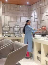 Beacon Hotel Nirman Vihar Room Tour