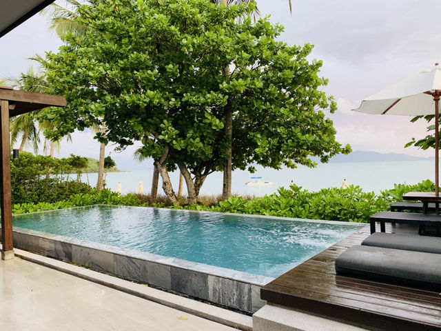 Peace Resort Samui พูลวิลล่าติดทะเล นอนชิลล์