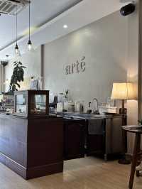 arté : คาเฟ่คูลๆ ที่เวียงจันทน์ สปป.ลาว