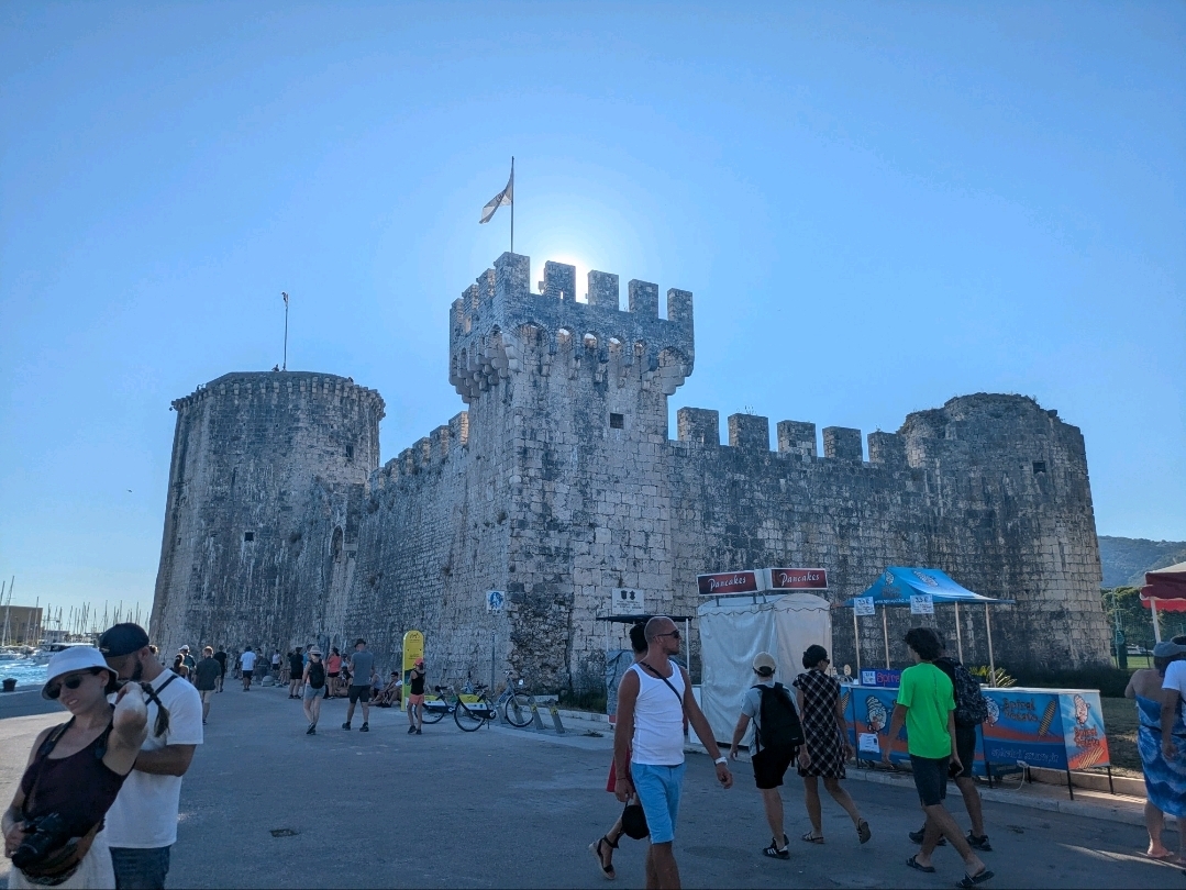 Lâu đài Kamerlengo ở Trogir