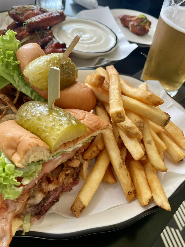 📍 Black Tap Singapore @ Marina Bay Sands 🍔🍗✨