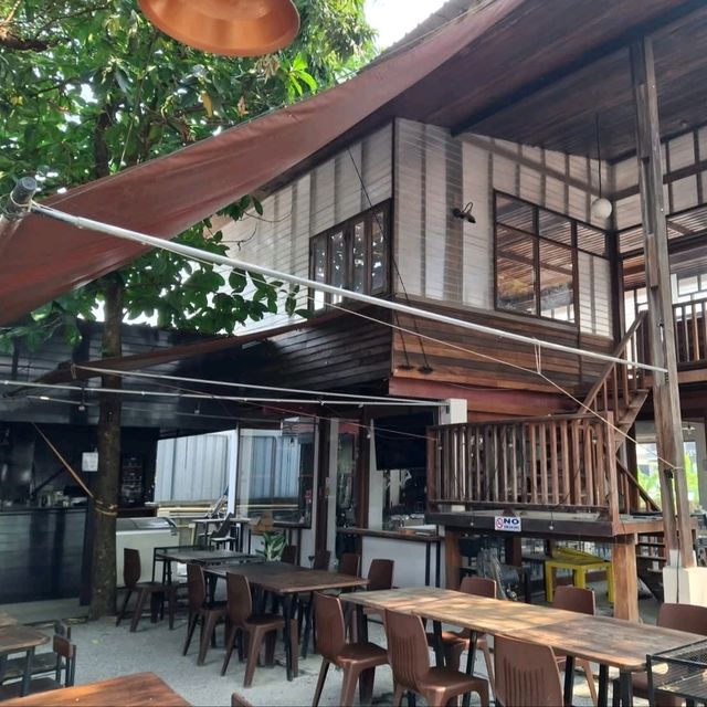 ร้าน คาเฟ่ เดอะกรีนฟอร์เรสท์ 