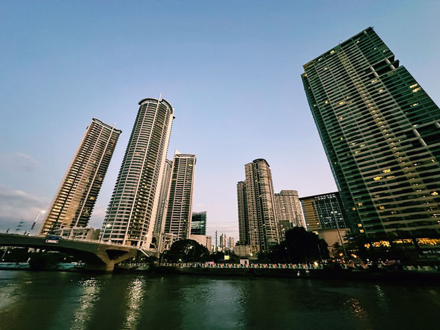 Evening Stroll from Makati to Mandaluyong