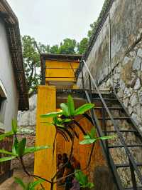 HOA LO PRISON.