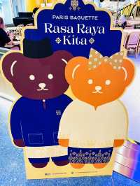 “Paris Baguette Sunway Pyramid: KL’s Chic Dessert Haven”