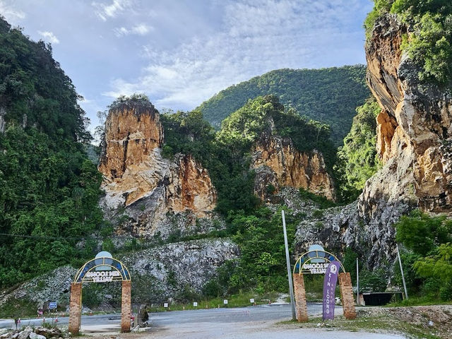 🌿✨ Tasik Cermin Ipoh: The Hidden Mirror Lake of Perak ✨