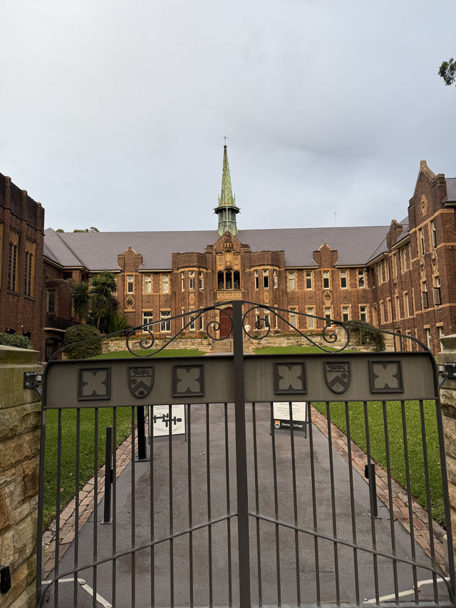 澳洲雪梨大學｜彷彿走進了哈利波特的校園當中