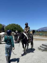紐西蘭南島｜Glenorchy｜魔戒小鎮的馬背旅行，最接近天堂的地方