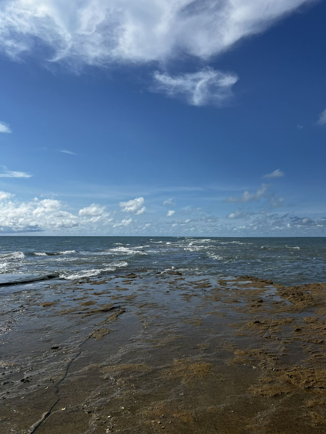 Discover Tranquility at Morawala Beach: Sri Lanka’s Hidden Coastal Gem