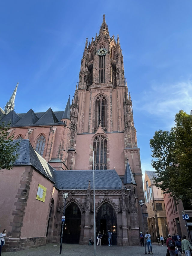 Frankfurt: Where Modern Skyscrapers Meet Timeless Heritage