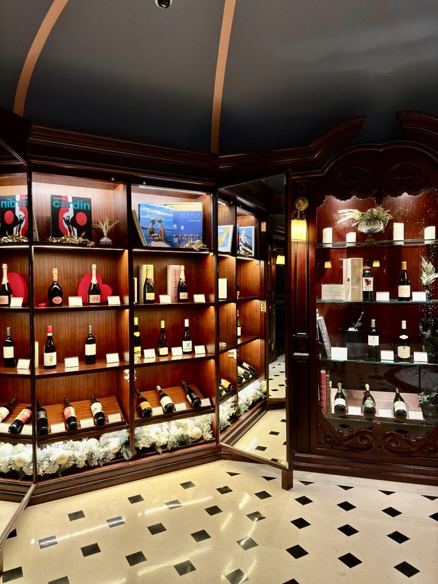 首爾|明洞必住 入住首爾最不像韓國的法式精品旅店！情侶約會、閨蜜旅行都超推的秘密基地 🏰✨