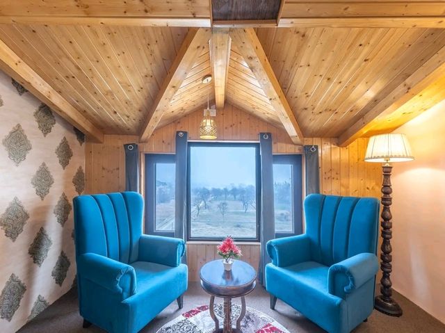 Title: Tranquil Luxury Amidst the Himalayas – A Stay at Kashmir Holiday Resort