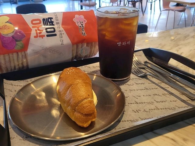 빵파제 베이커리 카페