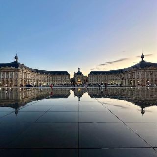 ✨ Weekend Escape to Place de la Bourse: Bordeaux's Liquid Mirror & Golden Elegance